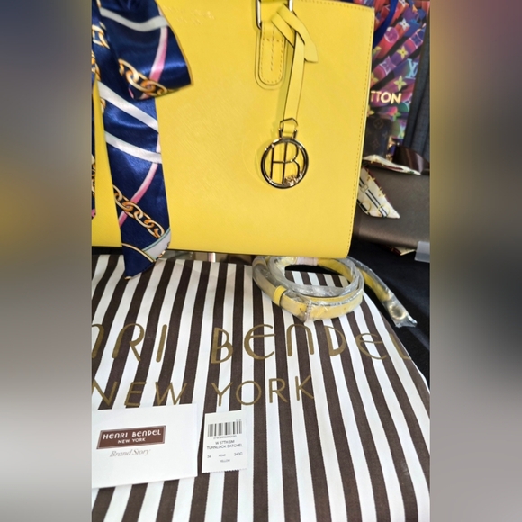 🔥NEW HENRI BENDEL WEST 57th TURNLOCK SATCHEL HANDBAG - Picture 6 of 15